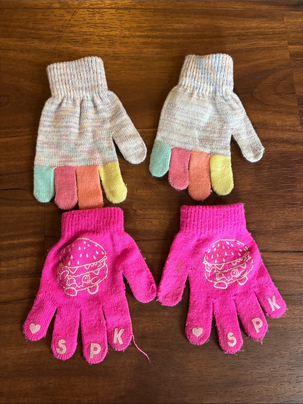Shopkins Pink & Pastel Kids Grip Mittens Set